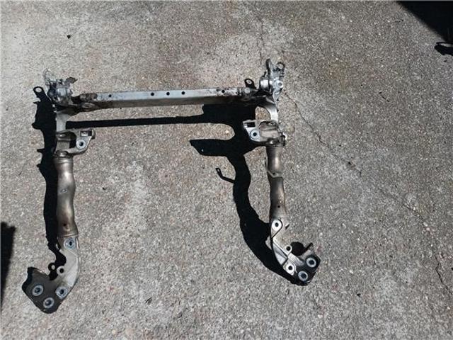 Viga de suspensão dianteira (plataforma veicular) Audi A5 8T3