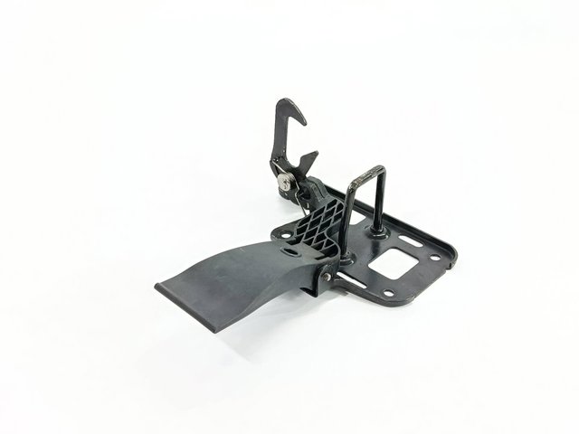 VAG 8T0823480 Стояк-крюк замка капота в наличии Николаев