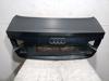 Tampa de porta-malas 8T0827023AJ VAG