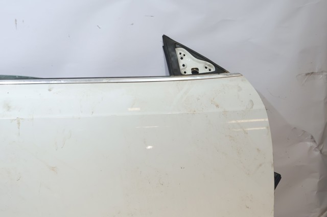 VAG 8T0831052C Дверь передняя правая в наличии Чернигов