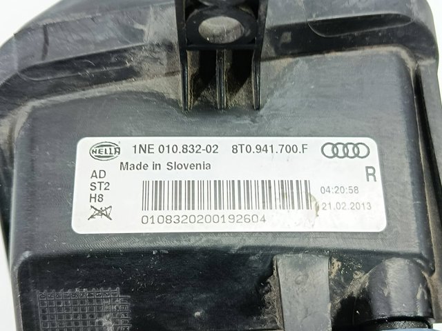 VAG 8T0941700F Фара противотуманная правая в наличии Харьков