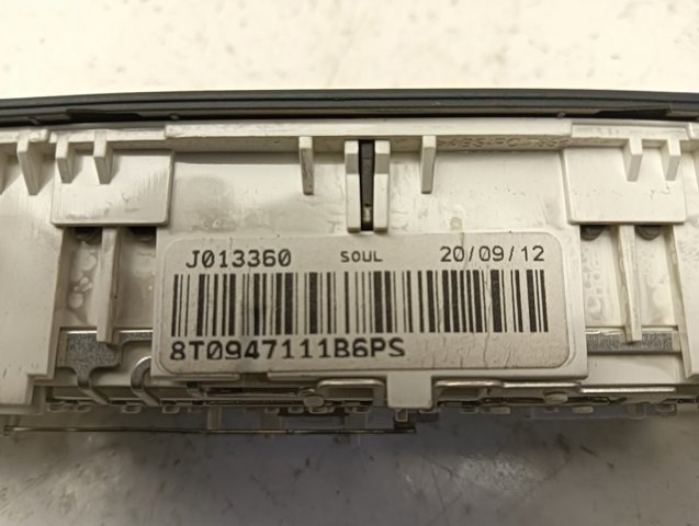 VAG 8T0947111B6PS Плафон освещения салона (кабины) задний в наличии Украина