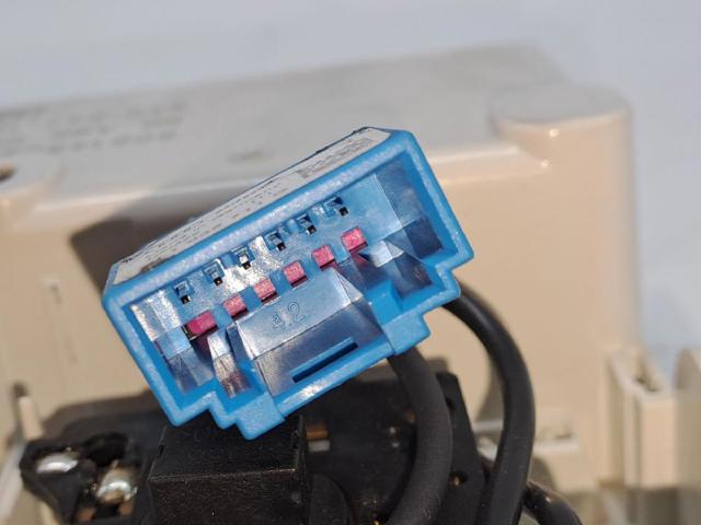 VAG 8T094714013U Плафон салона в наличии Чернигов