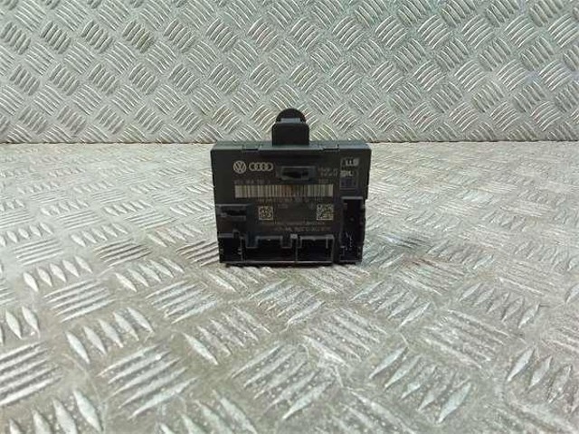 8T0959792J VAG купить в Львов