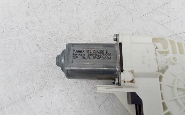 8T0959801A Мотор стеклоподъемника двери передней левой купить Ужгород