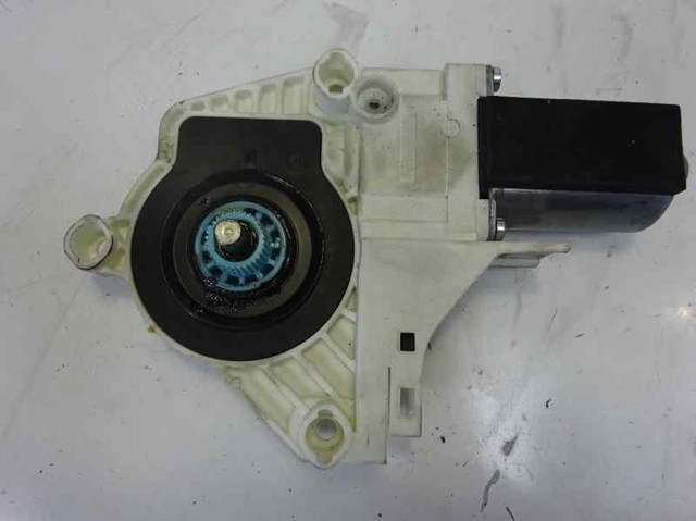 8T0959801A VAG Мотор стеклоподъемника двери передней левой купить в Харьков