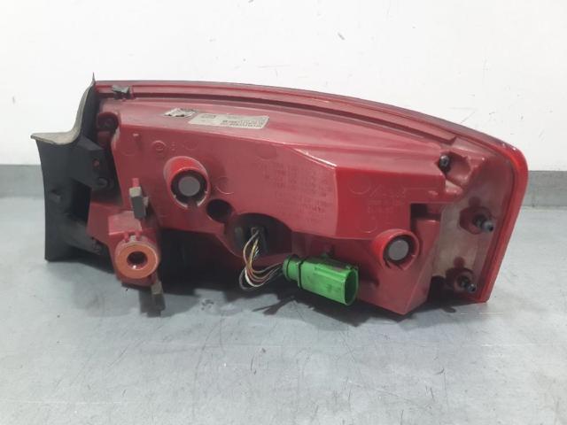 VAG 8T8945095F Фонарь задний левый внешний в наличии Сумы