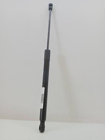 8U0827552B VAG Амортизатор багажника купить в Одесса