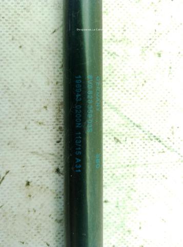 VAG 8V082335903S Амортизатор капота в наличии Чернигов