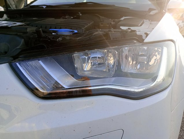 VAG 8V0941003 Фара левая в наличии Харьков