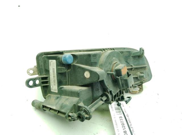 8V0941700C Фара противотуманная правая купить Черкассы