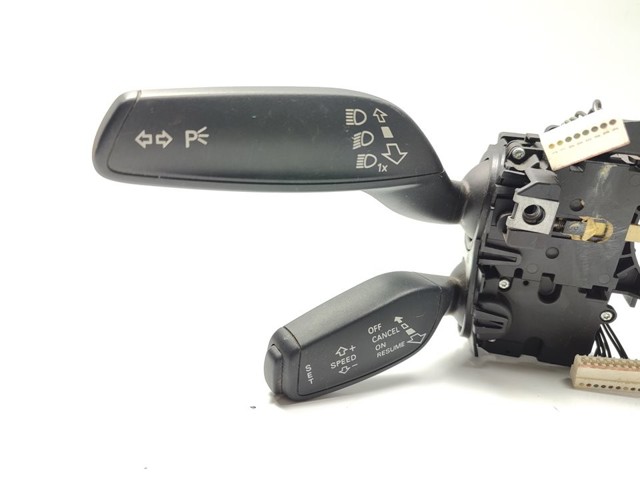 8V0953521CB Переключатель подрулевой, в сборе купить Ирпень
