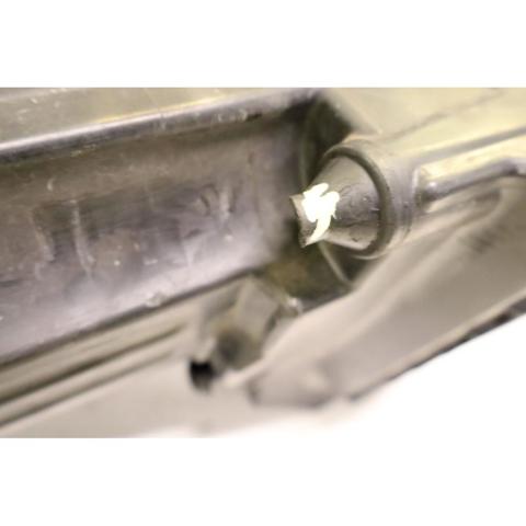 8V219600BH Корпус воздушного фильтра купить Кривой Рог