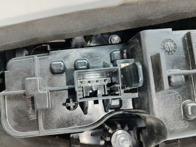 VAG 8V4945075 Фонарь задний левый внутренний в наличии Хмельницкий