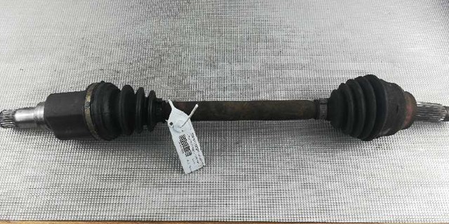 8V513B437AAA FORD Правая полуось купить в Запорожье