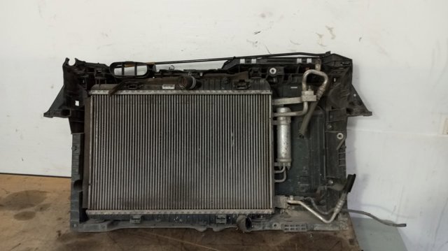 FORD 8V518005BF Радиатор охлаждения двигателя в наличии Одесса