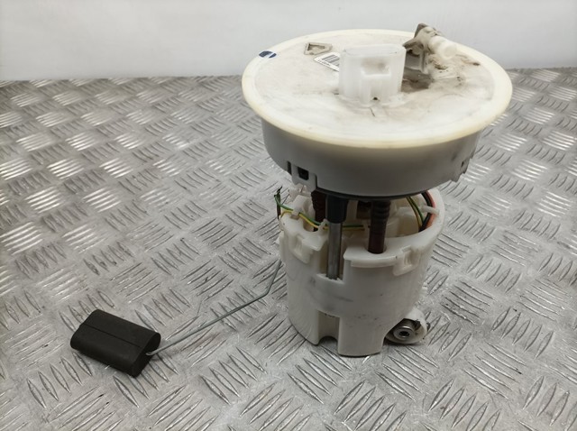8V519H307CA FORD Модуль топливного насоса с датчиком уровня топлива купить в Павлоград
