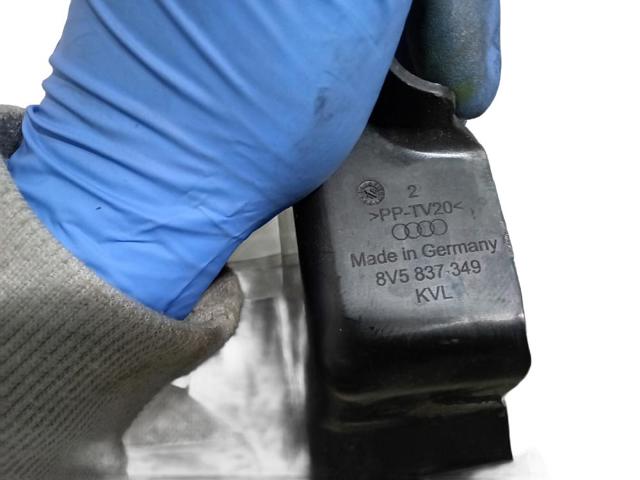 VAG 8V5837349 в наличии Житомир