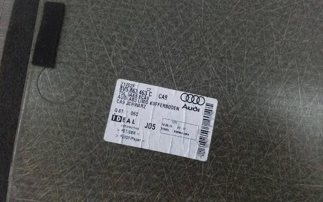 8V5863463C Облицовка багажного отсека нижняя купить Украина
