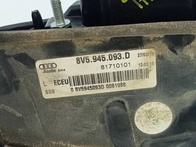 8V5945093D VAG Фонарь задний левый внутренний купить в Ужгород