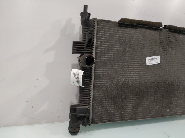 8V618005CA FORD Радиатор охлаждения двигателя купить в Ирпень