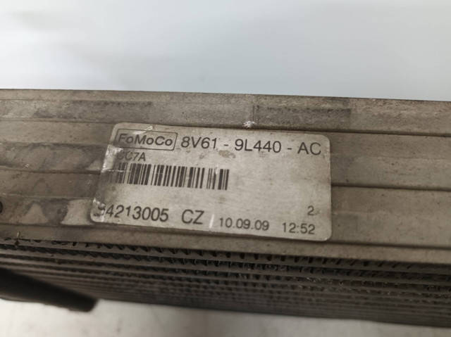 8V619L440 FORD Радиатор интеркуллера купить в Харьков