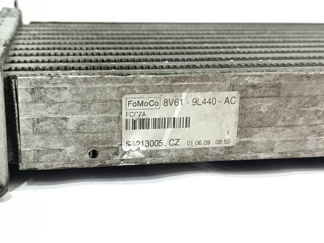 Radiador de intercooler 8V619L440 FORD