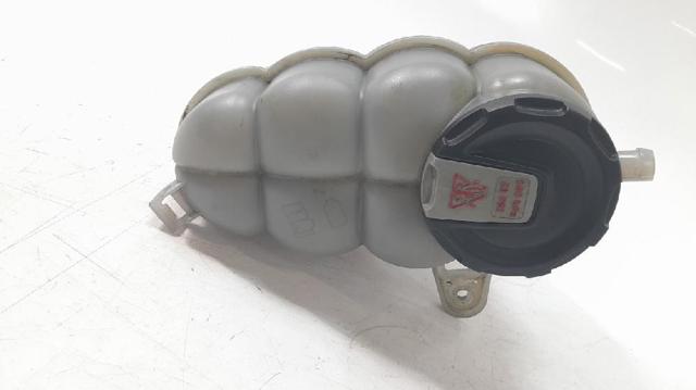 8W0121405L Бачок системы охлаждения купить Одесса