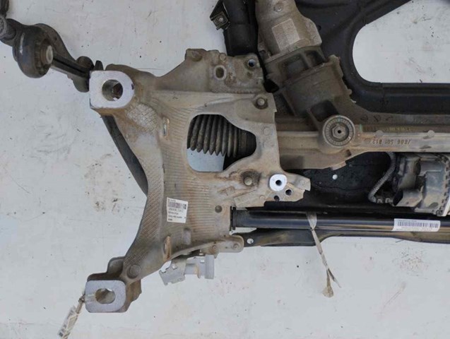 Consola de viga dianteira 8W0399296E VAG/Audi