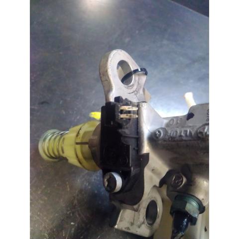 Cilindro mestre do freio Audi A4 8W2, 8WC