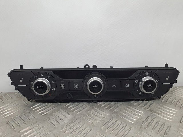 8W0820043Q VAG Блок управления режимами отопления/кондиционирования купить в Львов