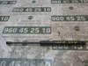 Amortecedor da capota 8W0823359B VAG