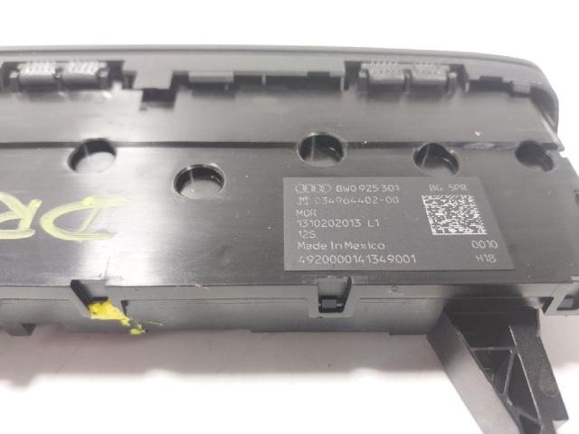 8W0925301BG VAG Блок кнопок центральной консоли купить в Павлоград