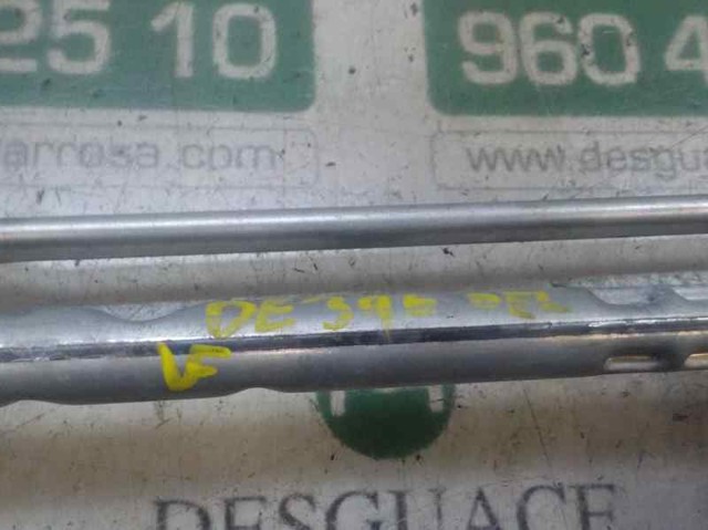 Trapézio de limpador pára-brisas Audi A4 8W5, 8WD