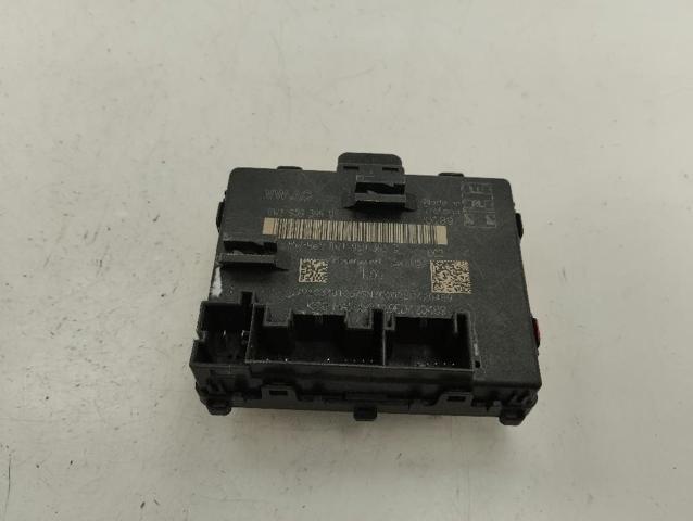 8W1959395D VAG Блок комфорта задней двери купить в Ирпень