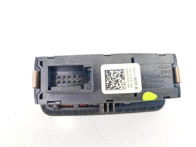 VAG 8X0959672A Блок кнопок центральной консоли в наличии Тернополь