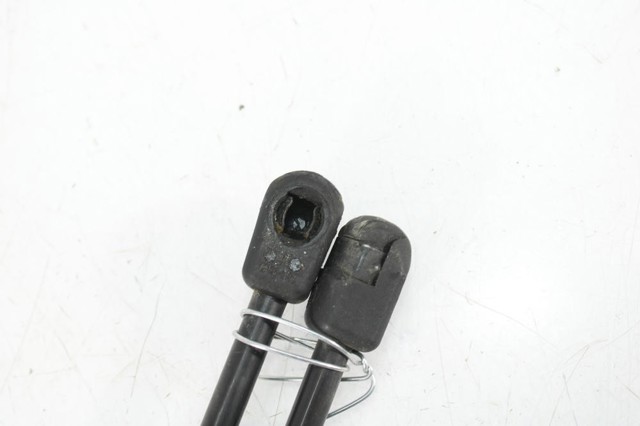8X2316C826AC Амортизатор капота купить Ужгород