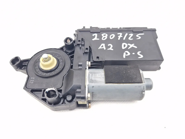 8Z0959802B VAG Мотор стеклоподъемника двери задней правой купить в Одесса