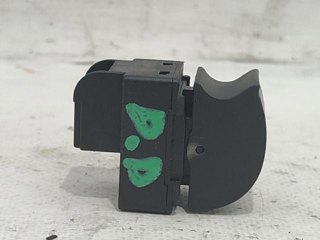 8Z0959855C VAG Кнопка стеклоподъемника передняя купить в Житомир