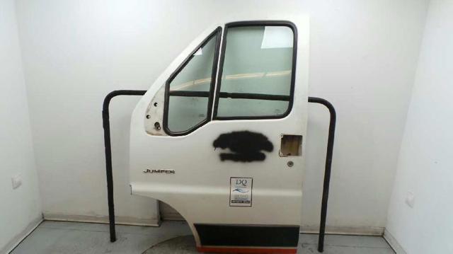 Porta dianteira esquerda 9002AJ PEUGEOT