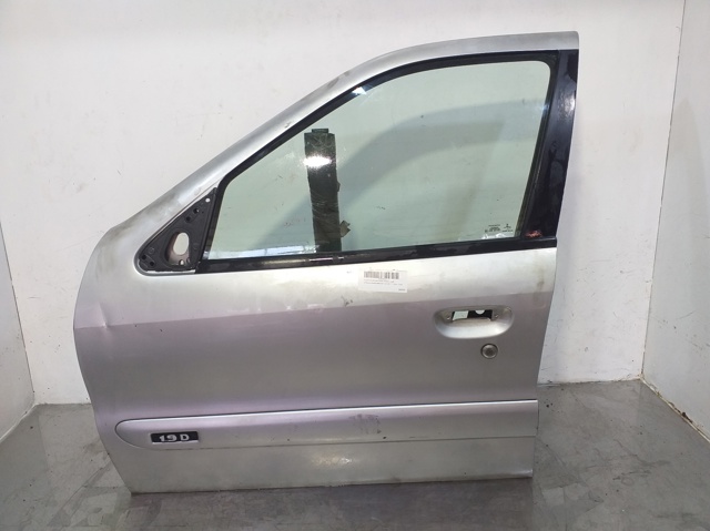 Porta dianteira esquerda 9002P4 Peugeot/Citroen