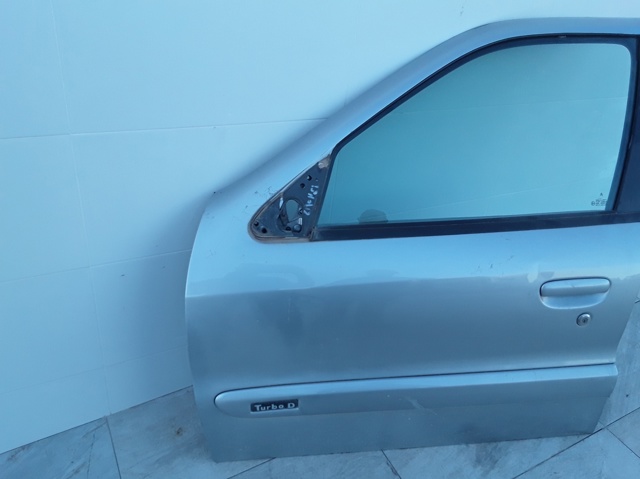 9002P4 Peugeot/Citroen