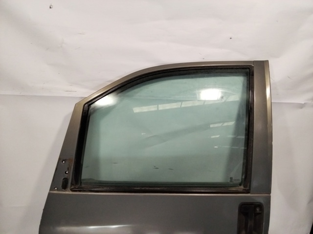 9002V6 PEUGEOT Дверь передняя левая купить в Николаев