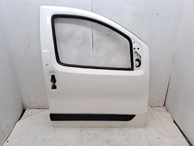 Porta dianteira direita 9004AZ Peugeot/Citroen