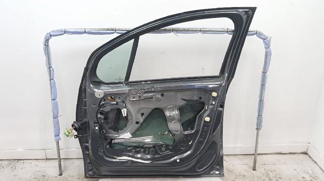 PEUGEOT 9004CG Дверь передняя правая в наличии Черновцы
