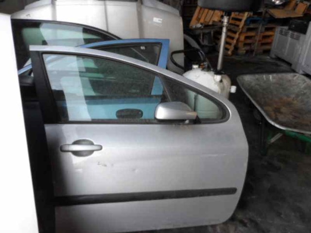 9004S7 PEUGEOT Дверь передняя правая купить в Николаев