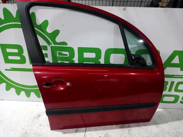 9004V1 PEUGEOT Дверь передняя правая купить в Киев