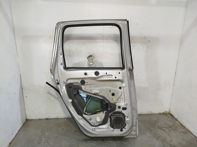 9006Q3 PEUGEOT Дверь задняя левая купить в Чернигов