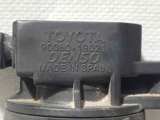Bobina para Toyota Yaris 1.3 vvt-i (scp90_) 2sz 9008019021