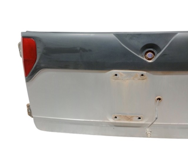 Porta traseira (3ª/5ª porta-malas (tampa de alcapão) Nissan Terrano 2 R20